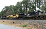 NS 1113 leads train 350-23 towards Sullivan